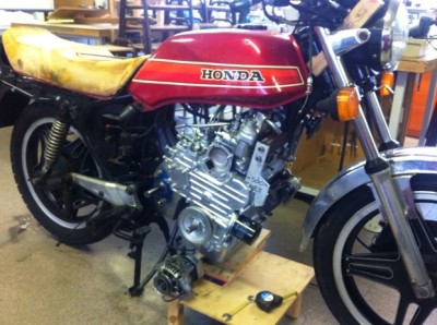 First view of the engine in position