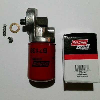 Kubota Right Angle Oil Filter Base.jpg